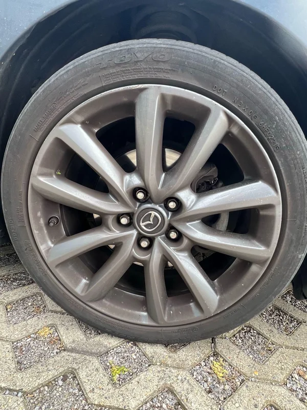 Mazda 3 (2021) — foto 3 van 17