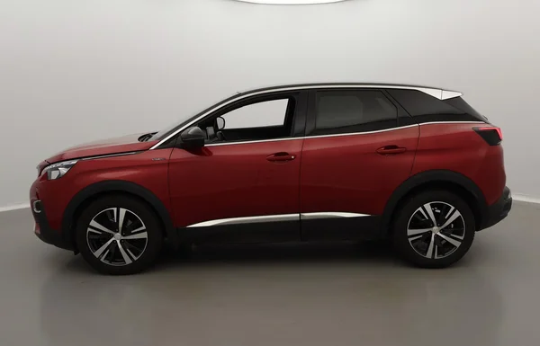 Peugeot 3008 (2018) — foto 12 van 36