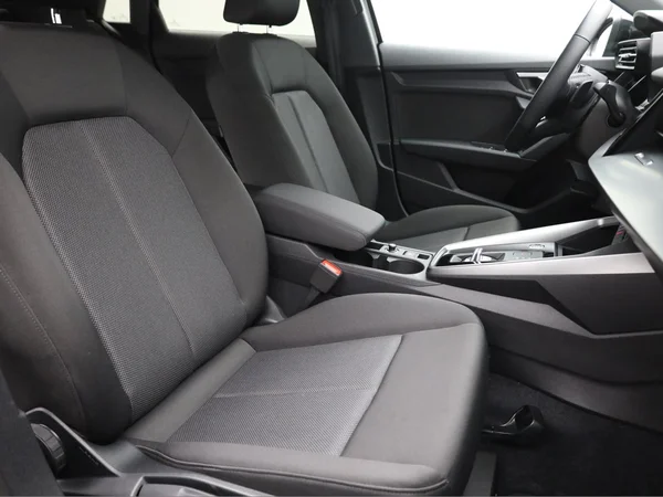 AUDI A3 Sportback (2022) — foto 15 van 20