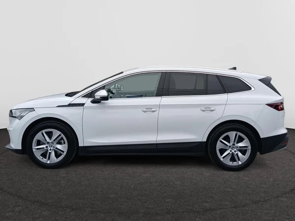 SKODA Enyaq (2024) — foto 18 van 19
