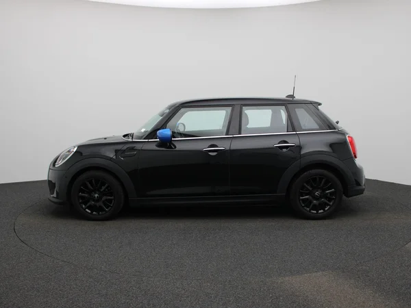MINI One (2022) — foto 32 van 37