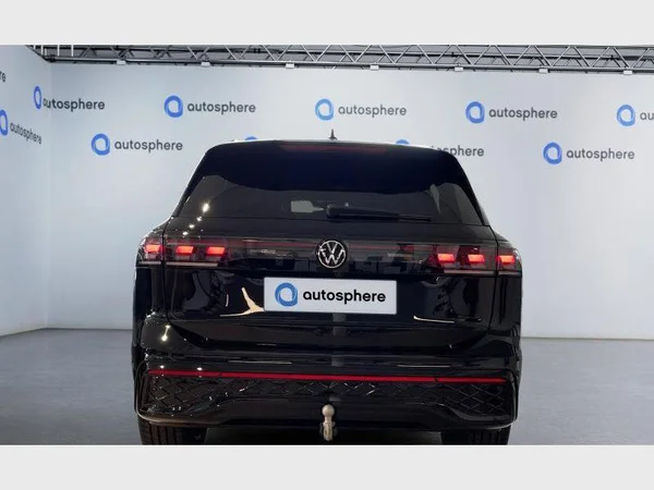 VOLKSWAGEN Tiguan (2026) — foto 21 van 26