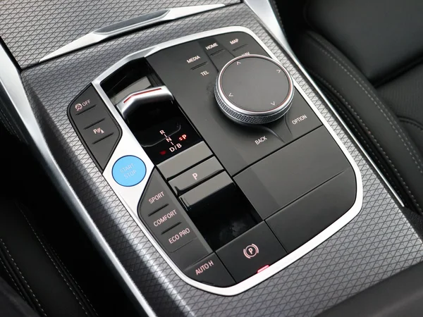 BMW i4 (2024) — foto 4 van 31