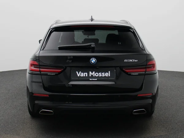 BMW 5 Reeks (2022) — foto 44 van 47
