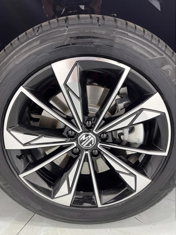 MG HS PHEV (2025) — foto 33 van 55