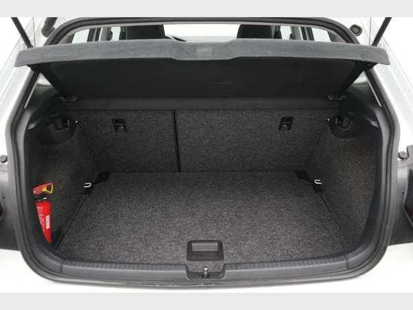 VOLKSWAGEN Polo (2021) — foto 10 van 24