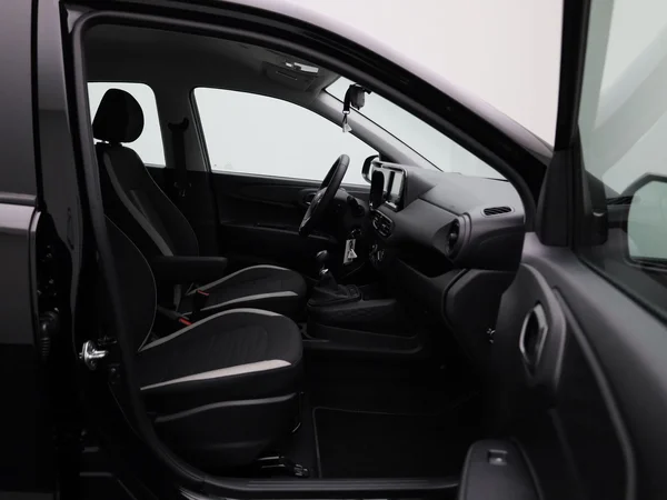 Hyundai i10 (2021) — foto 27 van 40