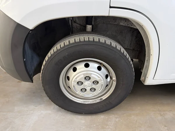 Peugeot Boxer (2023) — foto 2 van 26