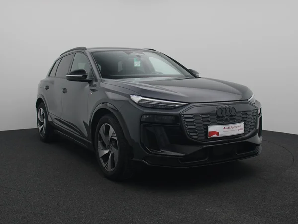AUDI Q6 e-tron (2025) — foto 12 van 21