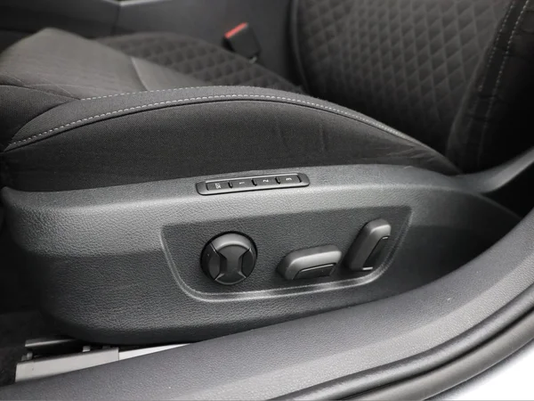 SKODA Superb Combi (2023) — foto 8 van 23