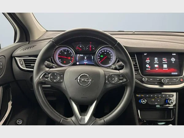 Opel Astra Sports Tourer (2019) — foto 3 van 25