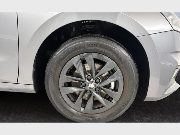 Skoda Fabia (2025) — foto 26 van 26