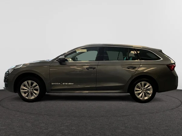 SKODA Octavia Combi (2025) — foto 19 van 24