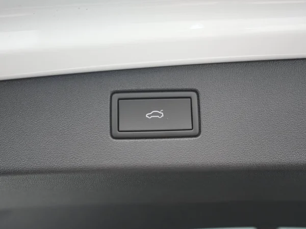 VOLKSWAGEN Tiguan (2025) — foto 17 van 24