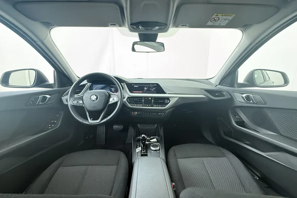 BMW 1 Hatch (F40) (2024) — foto 17 van 17