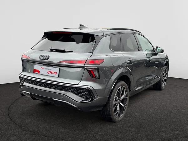 AUDI Q3 SUV e-hybrid (PHEV) (2025) — foto 10 van 24