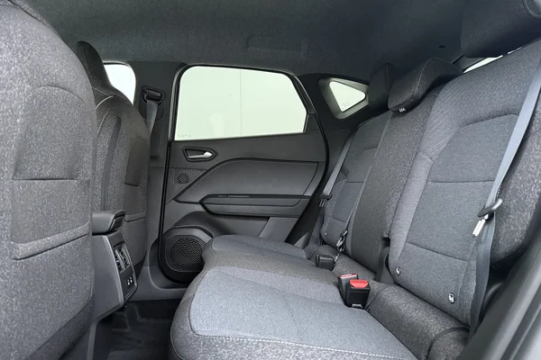 Renault Captur E-Tech (HEV) (2026) — foto 19 van 20