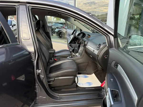 Opel Antara (2013) — foto 11 van 25