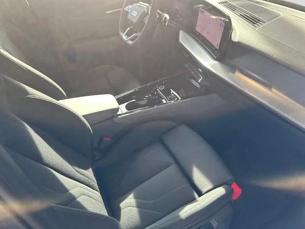 AUDI Q3 Sportback (2026) — foto 8 van 23
