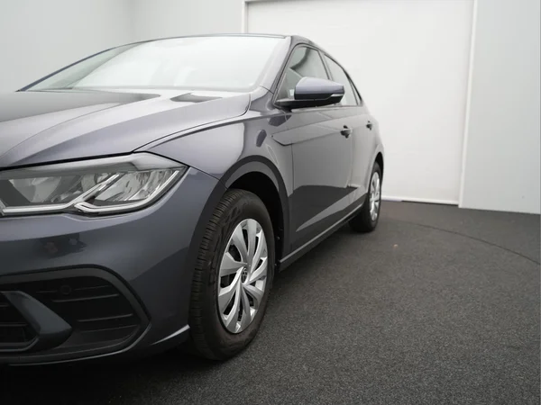 VOLKSWAGEN Polo (2023) — foto 21 van 24