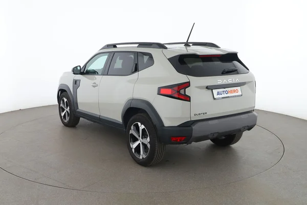 Dacia Duster (2025) — foto 10 van 16