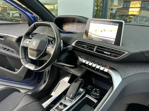 Peugeot 3008 (2018) — foto 4 van 22