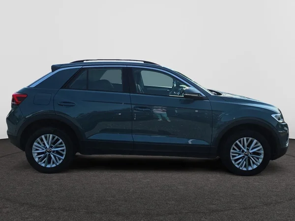 VOLKSWAGEN T-Roc (2023) — foto 21 van 24