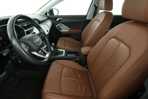 Audi Q3 (2022) — foto 16 van 16