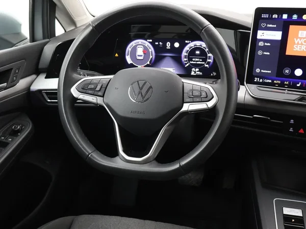 Volkswagen Golf (2025) — foto 6 van 32