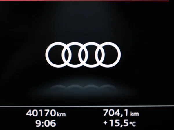 AUDI A3 Sportback (2024) — foto 15 van 20