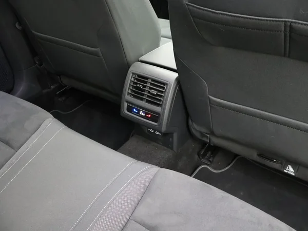 Volkswagen Golf (2024) — foto 5 van 29