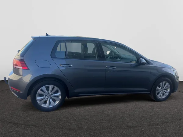 VOLKSWAGEN Golf VII (2017) — foto 18 van 21