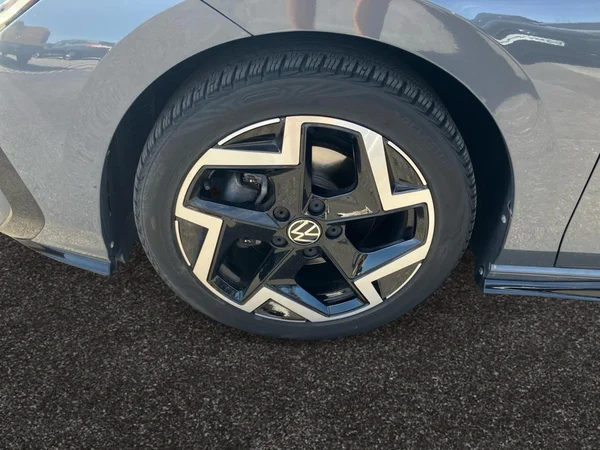 VOLKSWAGEN Golf VIII (2025) — foto 24 van 25