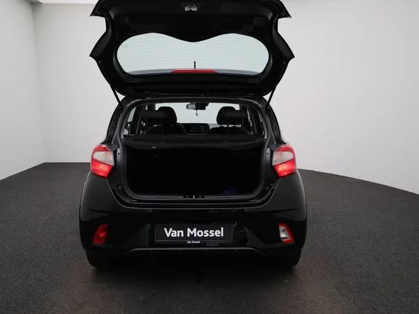 Hyundai i10 (2021) — foto 5 van 40