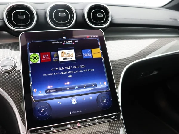 Mercedes-Benz C-Klasse (2022) — foto 5 van 25