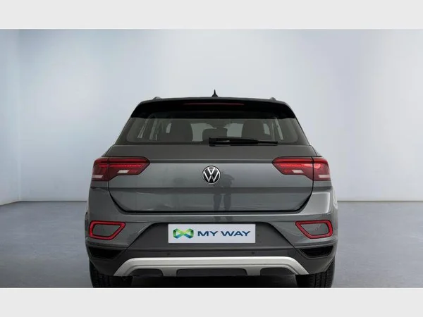 Volkswagen T-Roc (2023) — foto 23 van 24