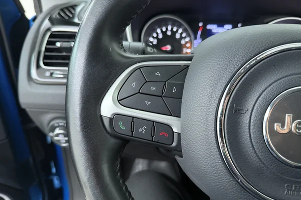 Jeep Compass (2019) — foto 6 van 17