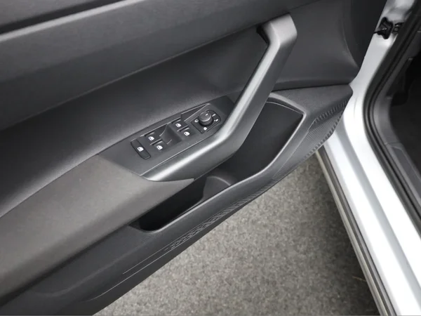 VOLKSWAGEN Taigo (2025) — foto 10 van 19