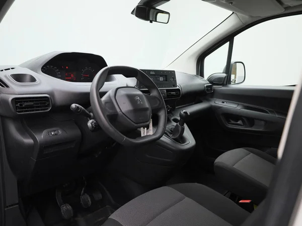 Peugeot Partner (2021) — foto 25 van 37