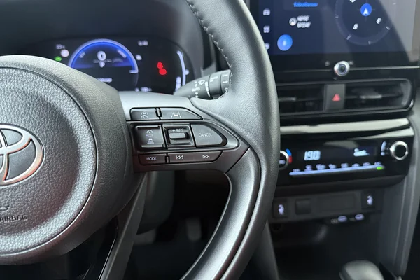 Toyota Yaris Cross Hybrid (HEV) (2025) — foto 7 van 19