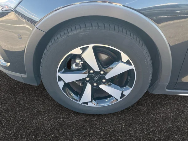 FORD Focus Active (2024) — foto 7 van 25
