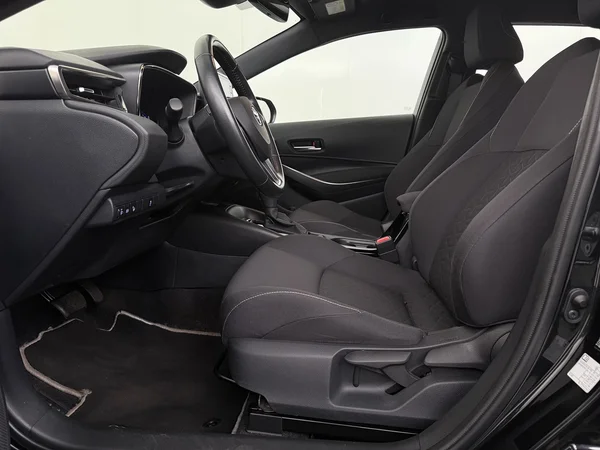 TOYOTA Corolla (2022) — foto 4 van 28