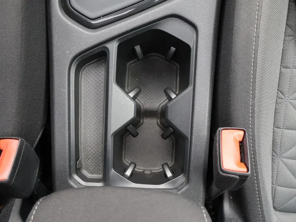 Volkswagen Tiguan (2021) — foto 16 van 29