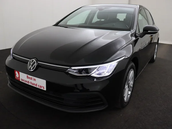 VOLKSWAGEN Golf (2024) — foto 21 van 28