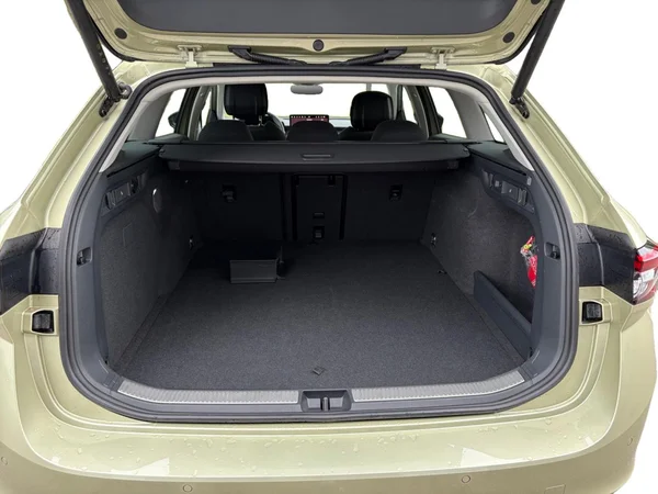 SKODA Superb Combi PHEV (2026) — foto 10 van 24
