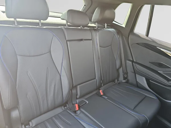 VOLKSWAGEN Tiguan (2026) — foto 6 van 16