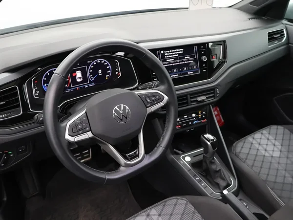 Volkswagen Taigo (2024) — foto 15 van 24