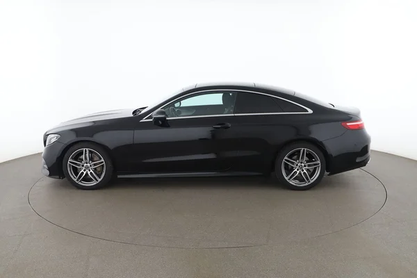 Mercedes-Benz E-Klasse (2019) — foto 9 van 16