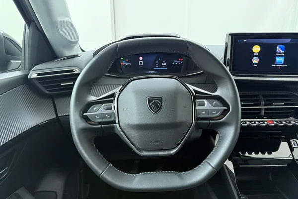 Peugeot 208 (2025) — foto 2 van 16