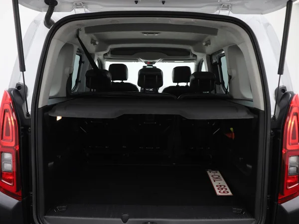 Opel Combo Life (2022) — foto 7 van 34